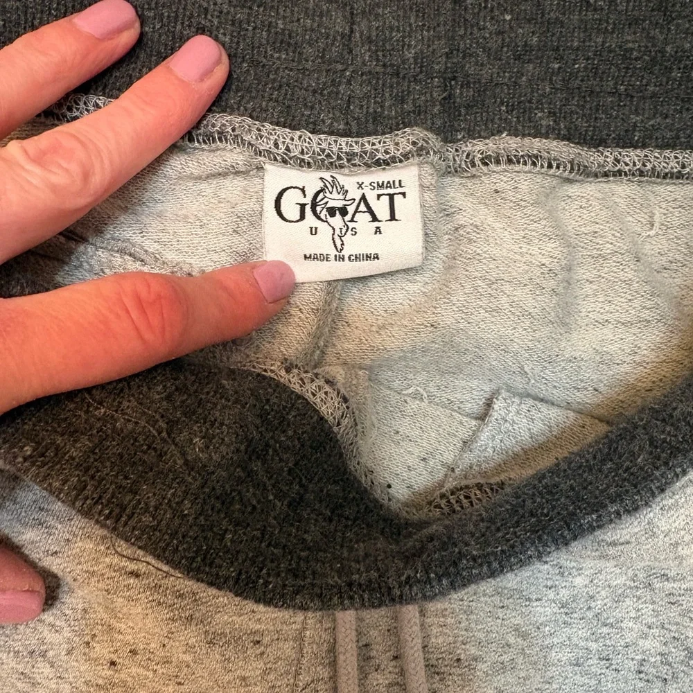 GOAT USA Gray Women's Joggers - Picture 4 of 4
